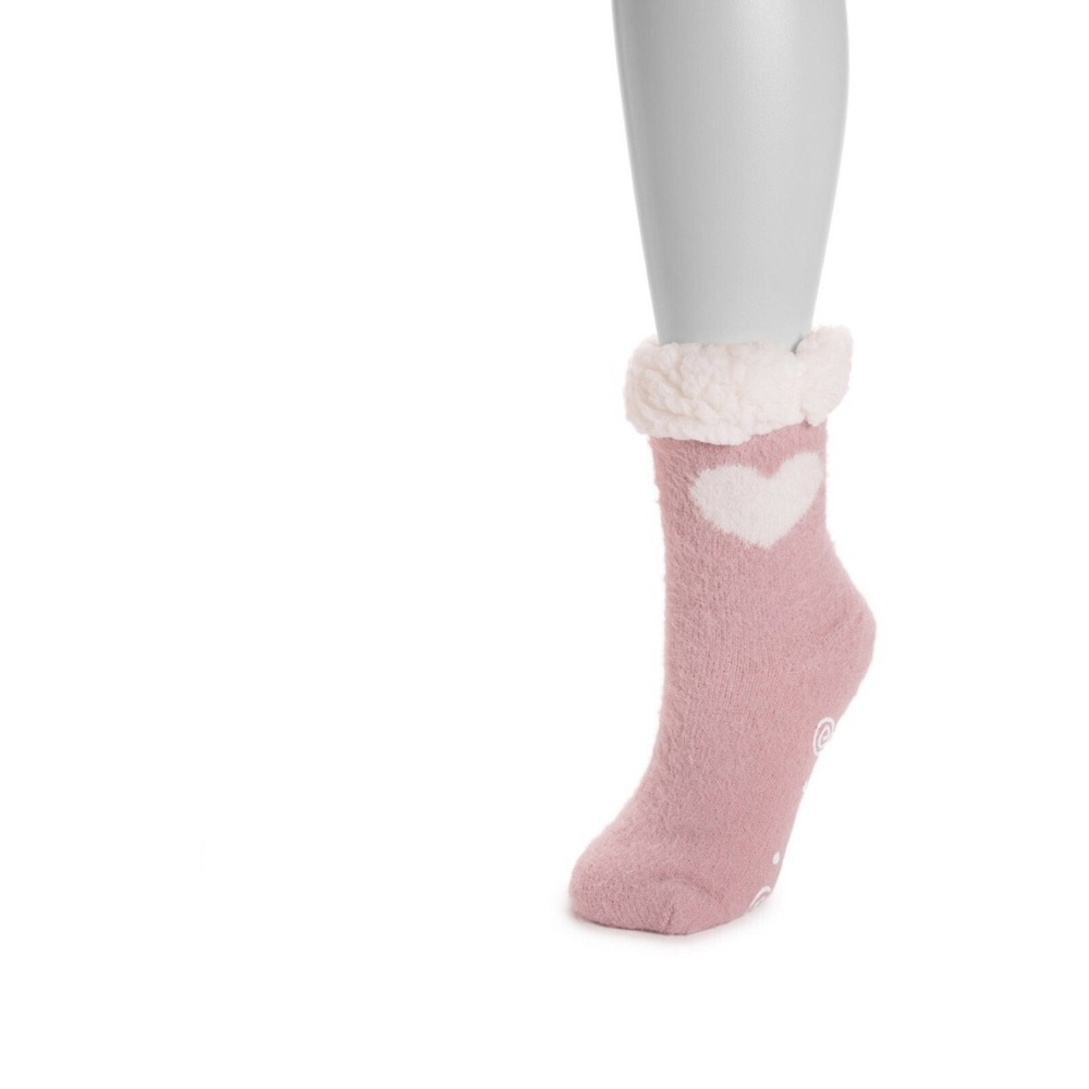 🎀MUK LUKS non-skid cabin socks pink with white trim and heart